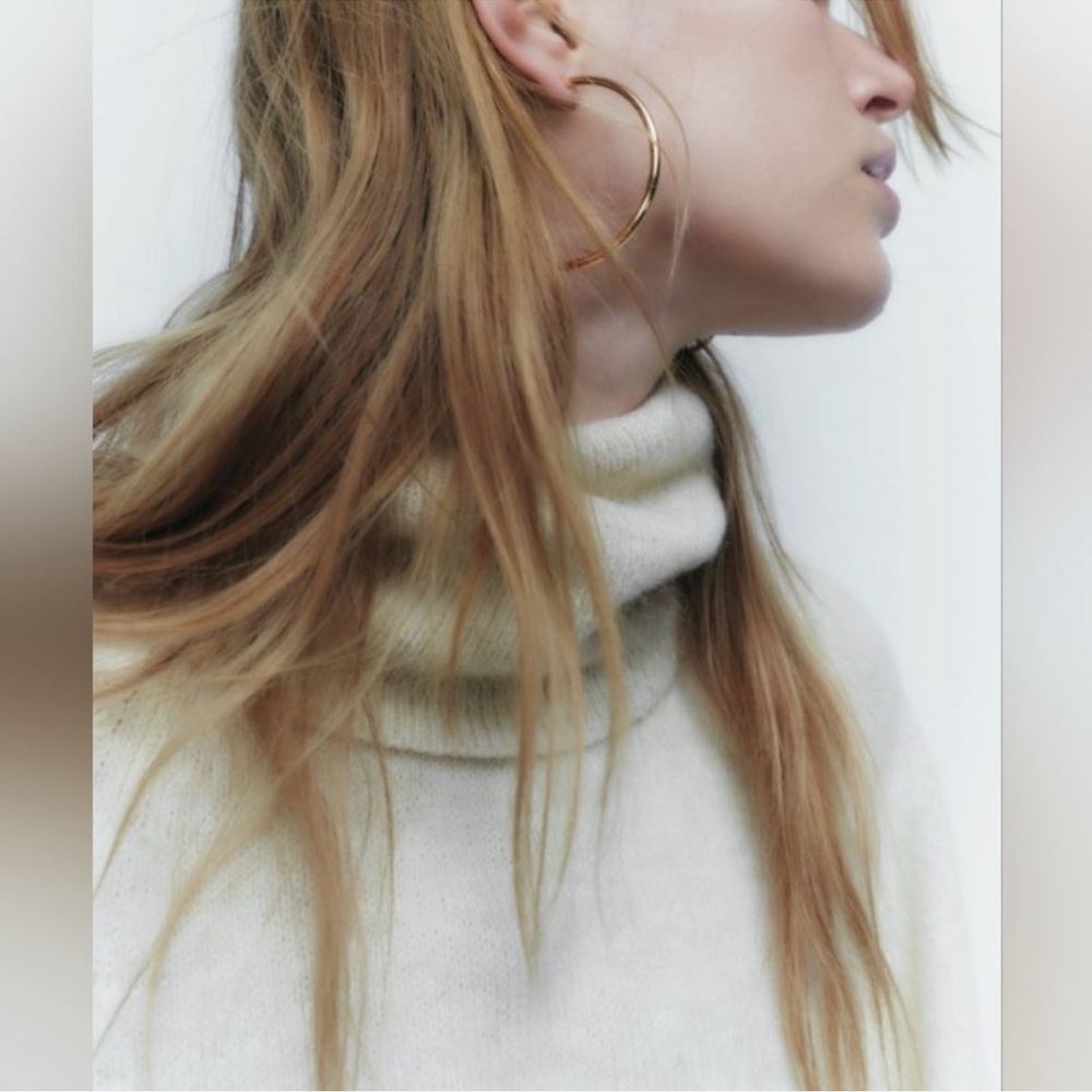 Zara Gold Hoop Earrings